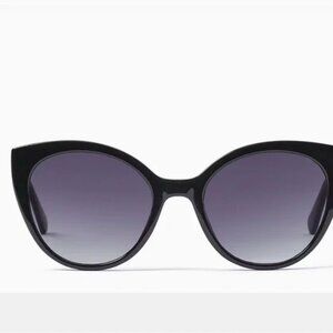 New Kate Spade Samantha Sunglasses with pouch! Original plastic bag included